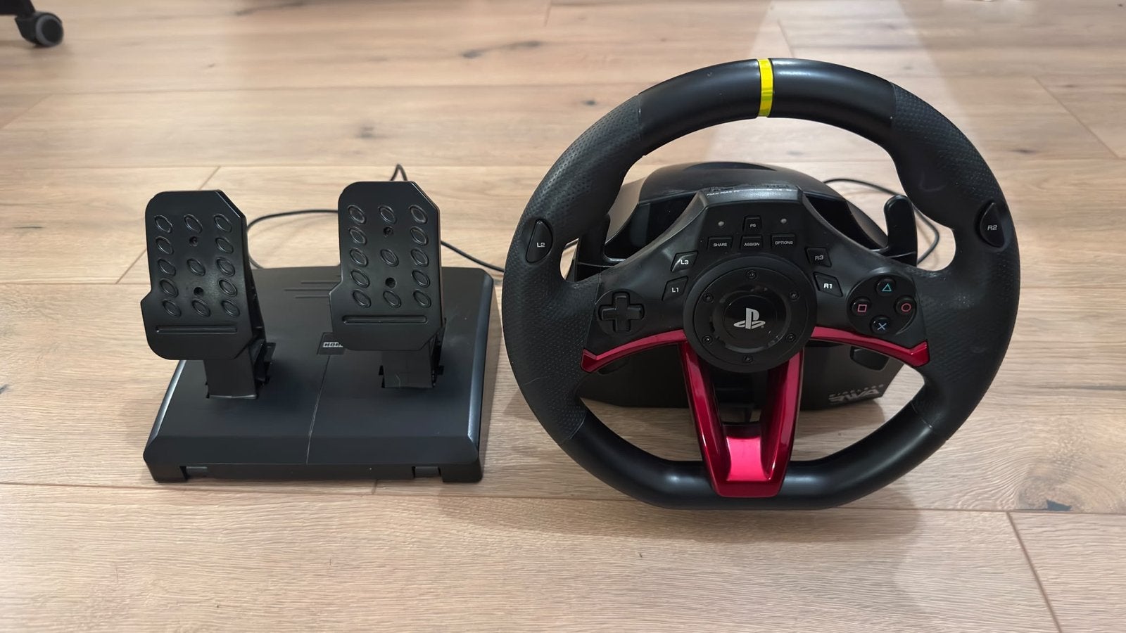 Thrustmaster T150 racestuur met pedalen voor PlayStation, Racestuur, Force feedback, Zo goed als nieuw, Thrustmaster