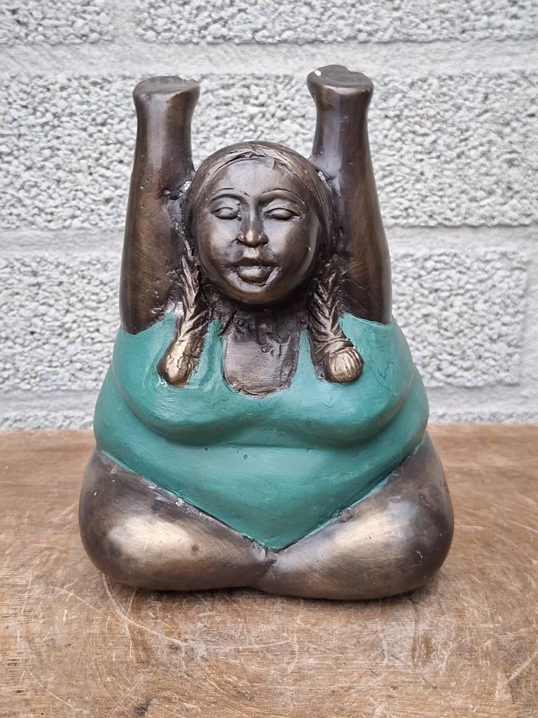Bronzen beeld van dikke dame, Minder dan 20 cm, Ophalen of Verzenden, Brons, Beeld