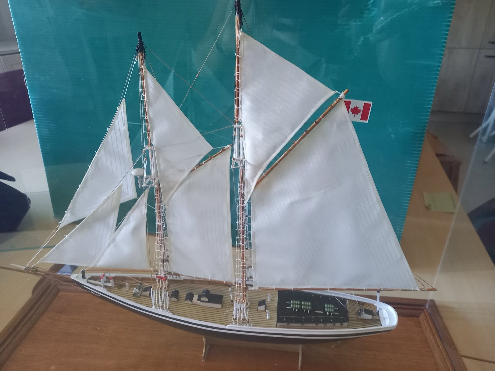 Gedetailleerd scheepsmodel van de Bluenose schoener (rek3), Ophalen, Zo goed als nieuw, Groter dan 1:32, Overige merken