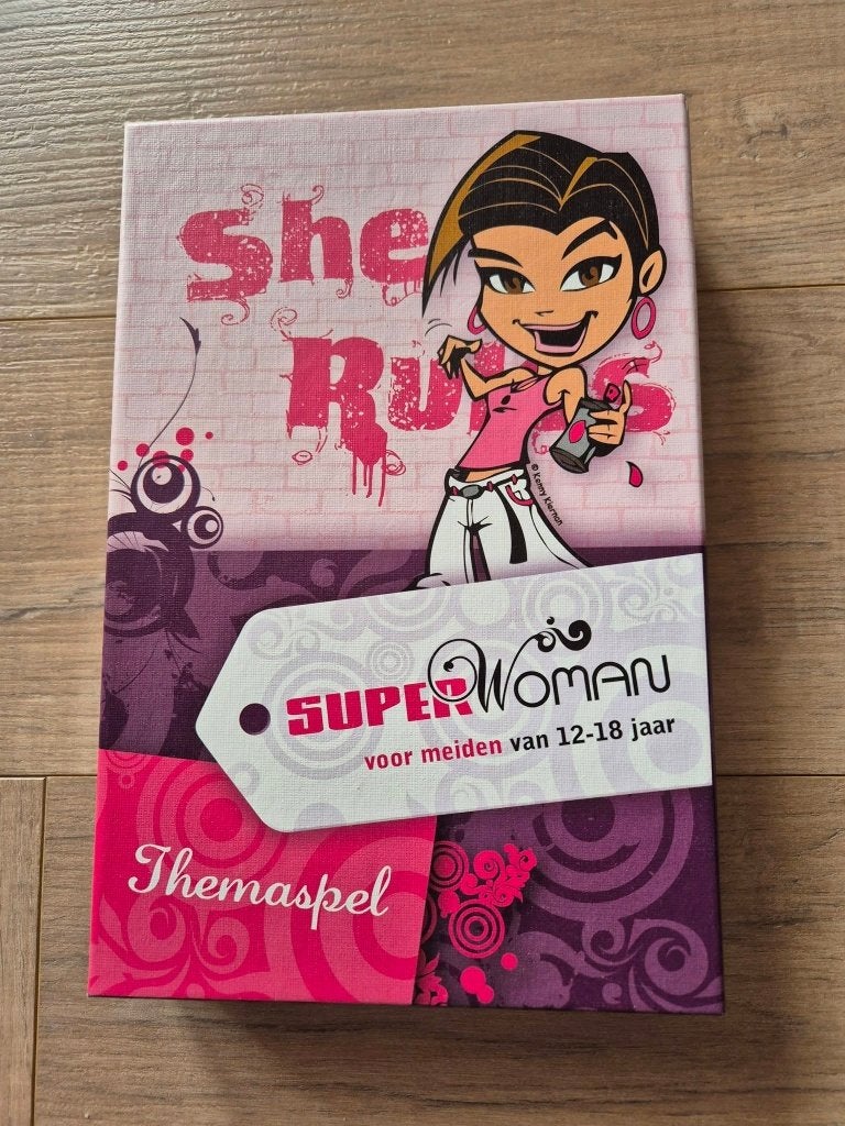 she rules superwoman themaspel, Ophalen of Verzenden, Zo goed als nieuw