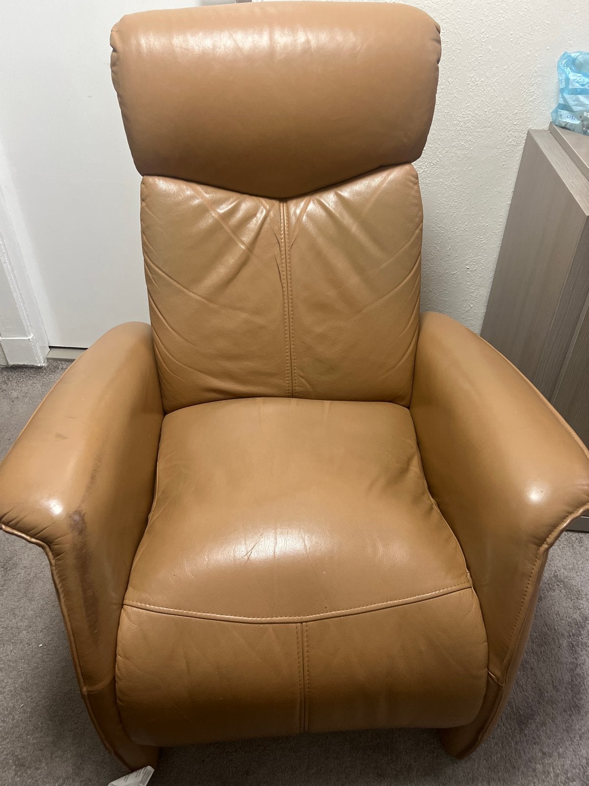Comfortabele leren fauteuil met massagefunctie, Huis en Inrichting, Ophalen, Gebruikt, 50 tot 75 cm, Leer