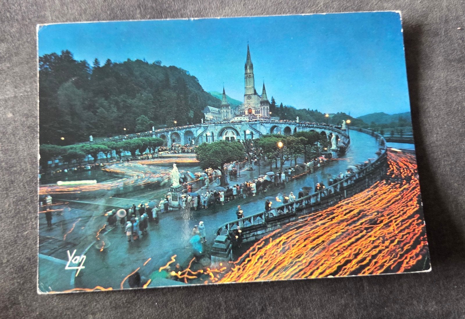 Oude Ansichtkaart Lourdes Processie met Fakkels, Verzenden, 1980 tot heden, Gelopen, Frankrijk
