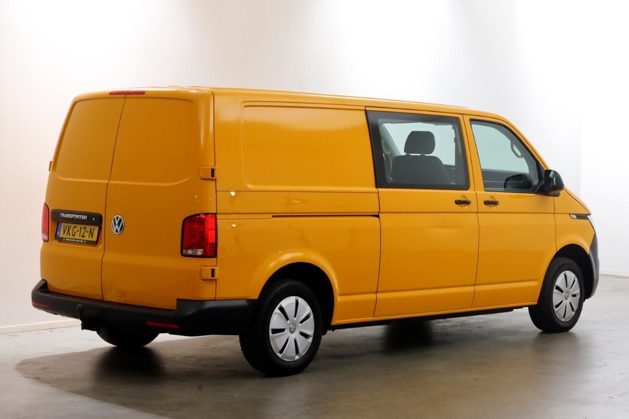 Volkswagen Transporter T6.1 2.0 TDI Lang D.C. Airco/Cruise C, Auto's, Voorwielaandrijving, Gebruikt, Euro 6, Volkswagen