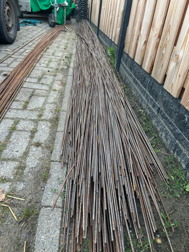 Partij betonijzer / wapeningsstaal 6mm +-300 stuks, Ophalen, Nieuw, 250 mm of meer, Overige typen