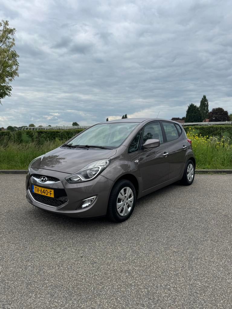 Hyundai iX20 1.4 Cvvt 2013 Bruin | dealer onderhouden, Voorwielaandrijving, 4 cilinders, Bedrijf, Handgeschakeld