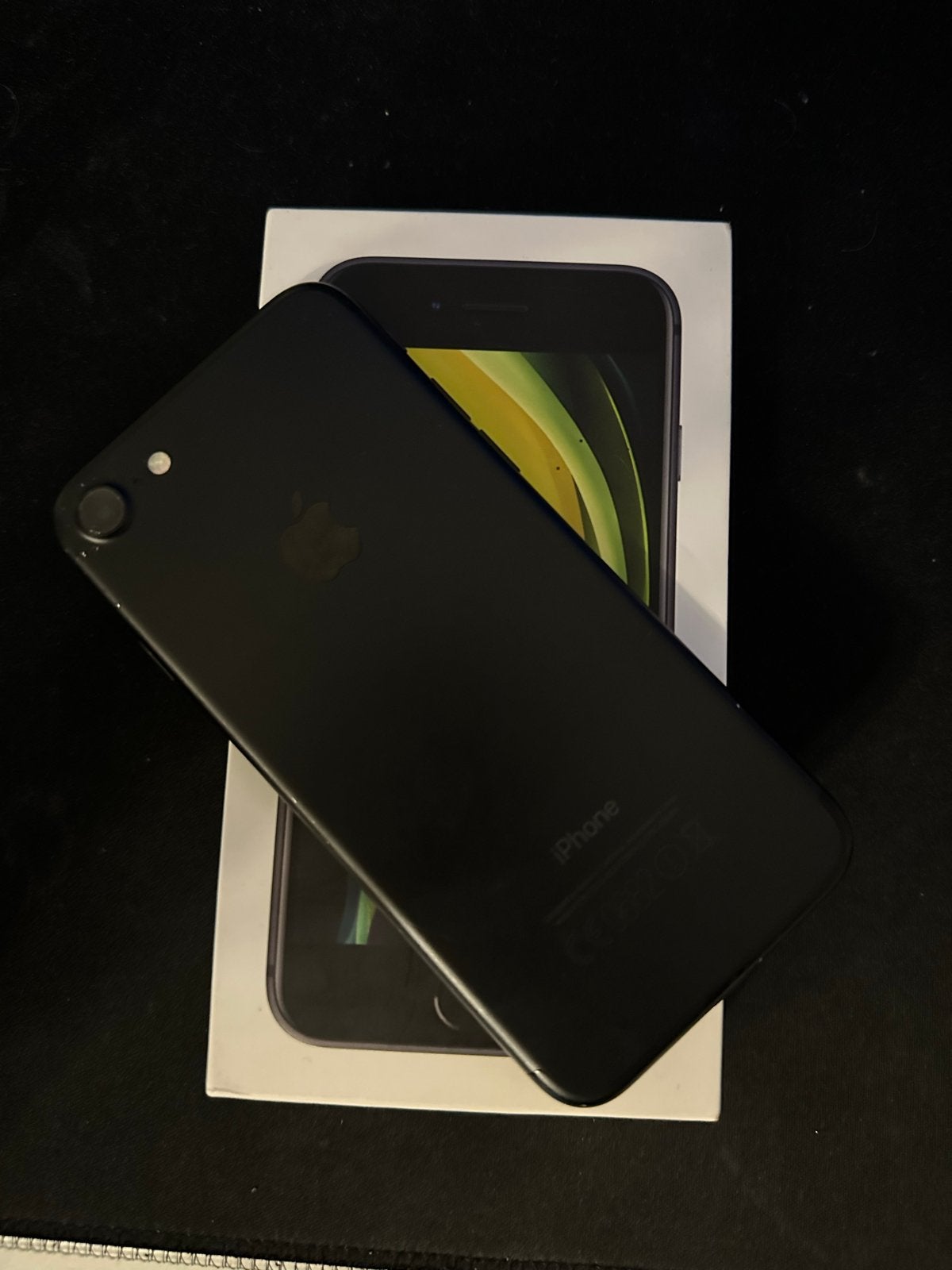iPhone SE 2020, Telecommunicatie, Ophalen, 128 GB, Zwart, Zo goed als nieuw