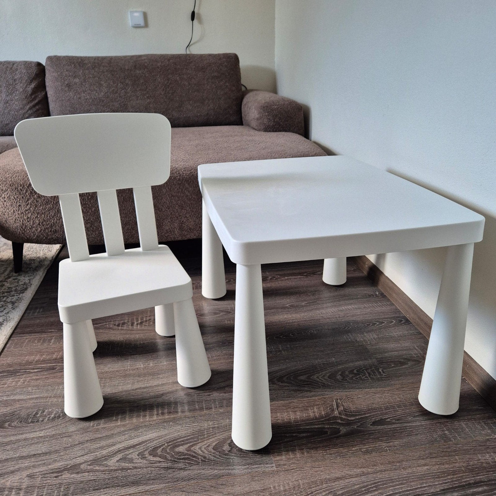 IKEA Mammut kindertafel en stoel - Wit, Ophalen, Zo goed als nieuw, Tafel(s) en Stoel(en)