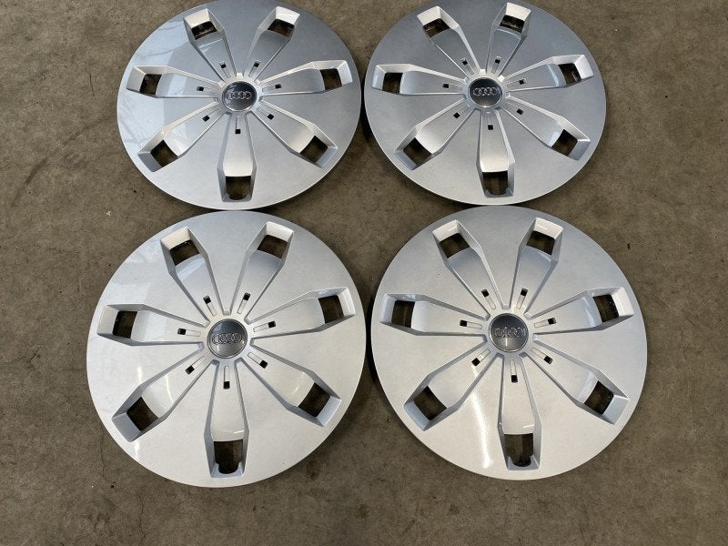 wieldoppen Audi 16 inch nieuwstaat, Auto diversen, Ophalen of Verzenden, Zo goed als nieuw