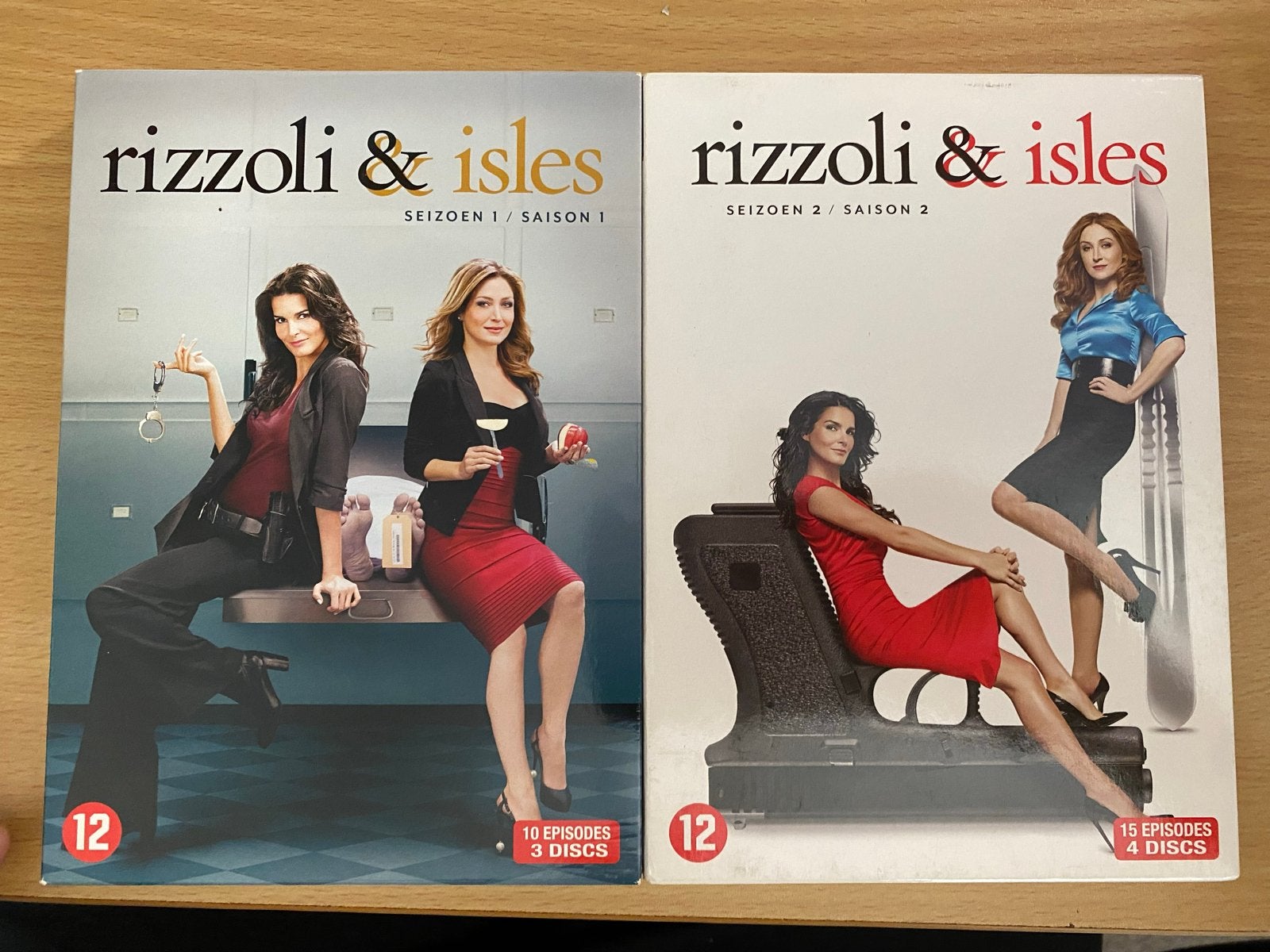 Rizzoli & Isles Seizoen 1 & 2 DVD Boxset, Ophalen of Verzenden, Zo goed als nieuw, Inclusief doosje, Vanaf 12 jaar