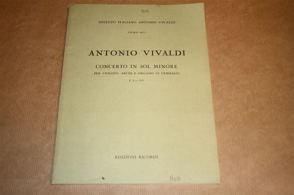 Boek. Concerto in SOL Minore per Violino, Archi e Organo., Muziek en Instrumenten, Ophalen of Verzenden, Gebruikt, Artiest of Componist