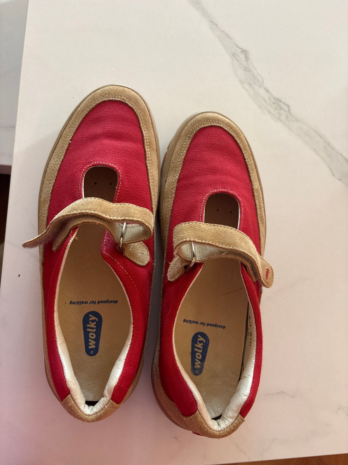 Wolky instappers rood/beige - Maat 39, Kleding | Dames, Schoenen, Instappers, Ophalen of Verzenden, Gedragen, Rood