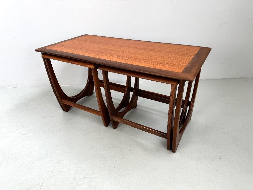 Vintage salontafel met bijzettafels van G-Plan, Huis en Inrichting, Tafels | Salontafels, Zo goed als nieuw, Minder dan 50 cm