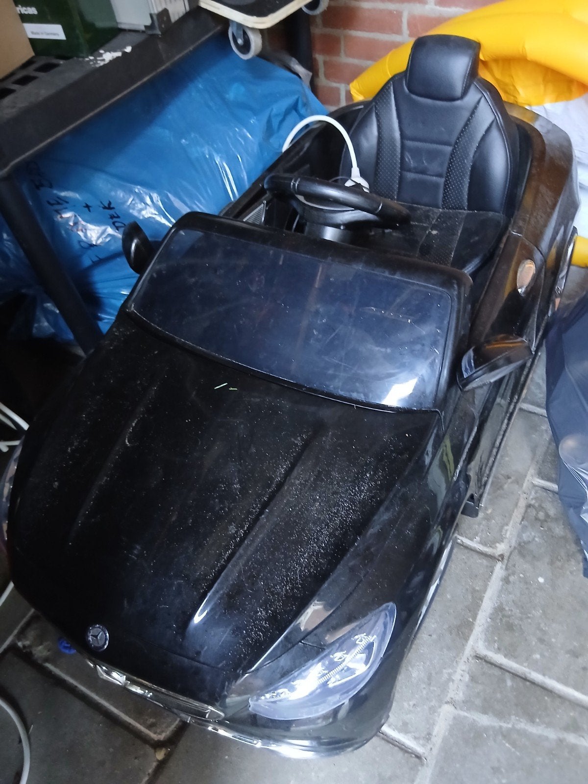Elektrische kinderauto met oplader, Ophalen, Gebruikt