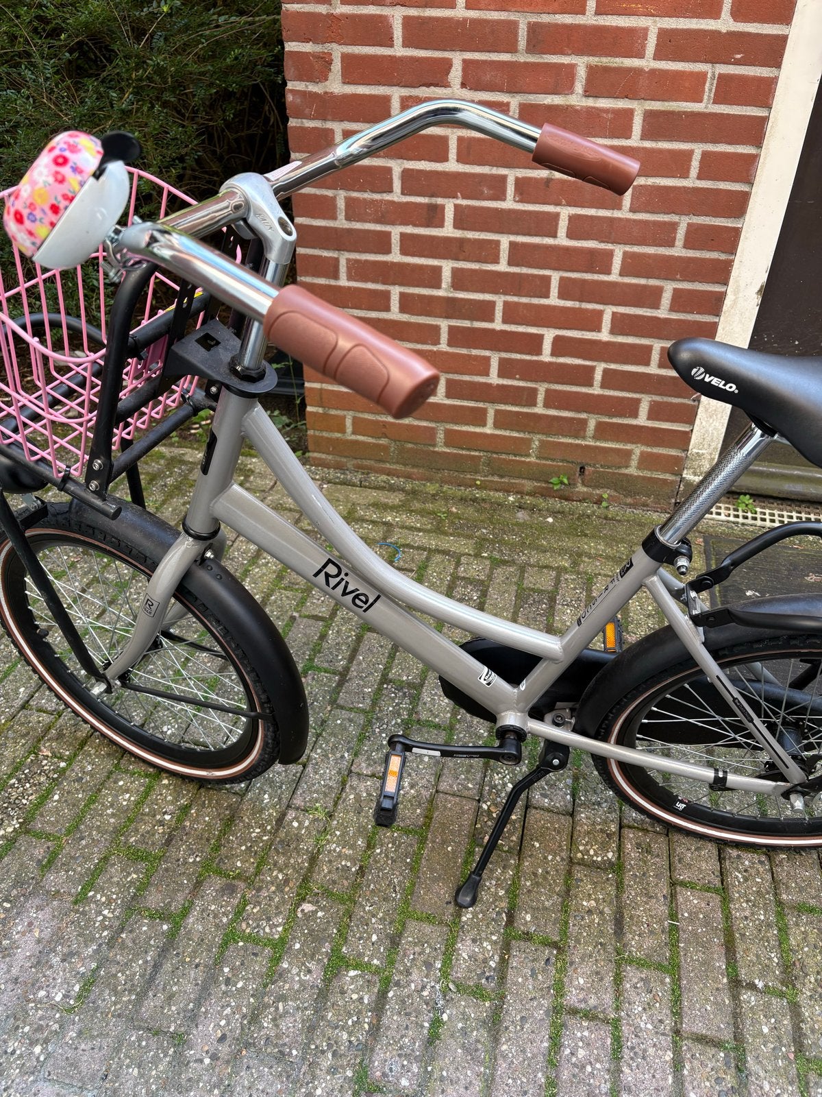 Rivel Frisco Kinderfiets - Grijs met Roze Mand, Ophalen, Gebruikt, Terugtraprem, 16 tot 20 inch