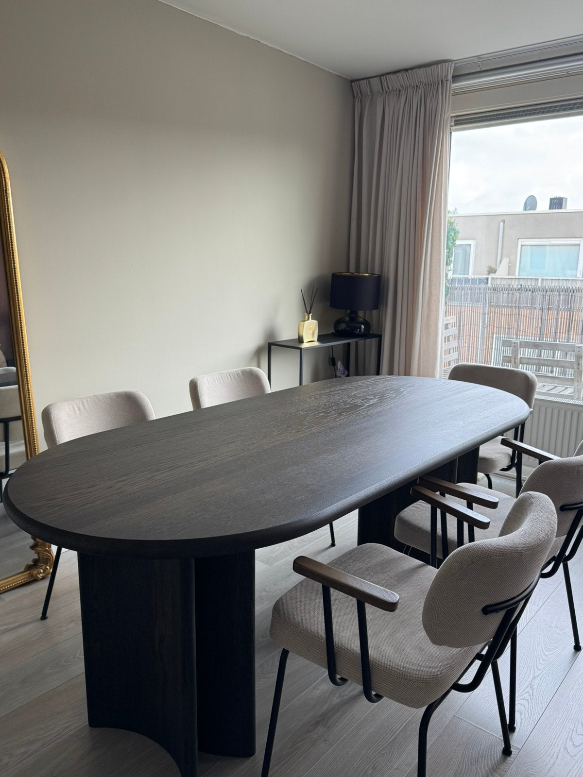 Tafel en 6 stoelen (Table du Sud), Ophalen, 50 tot 100 cm, Vijf personen of meer, Ovaal
