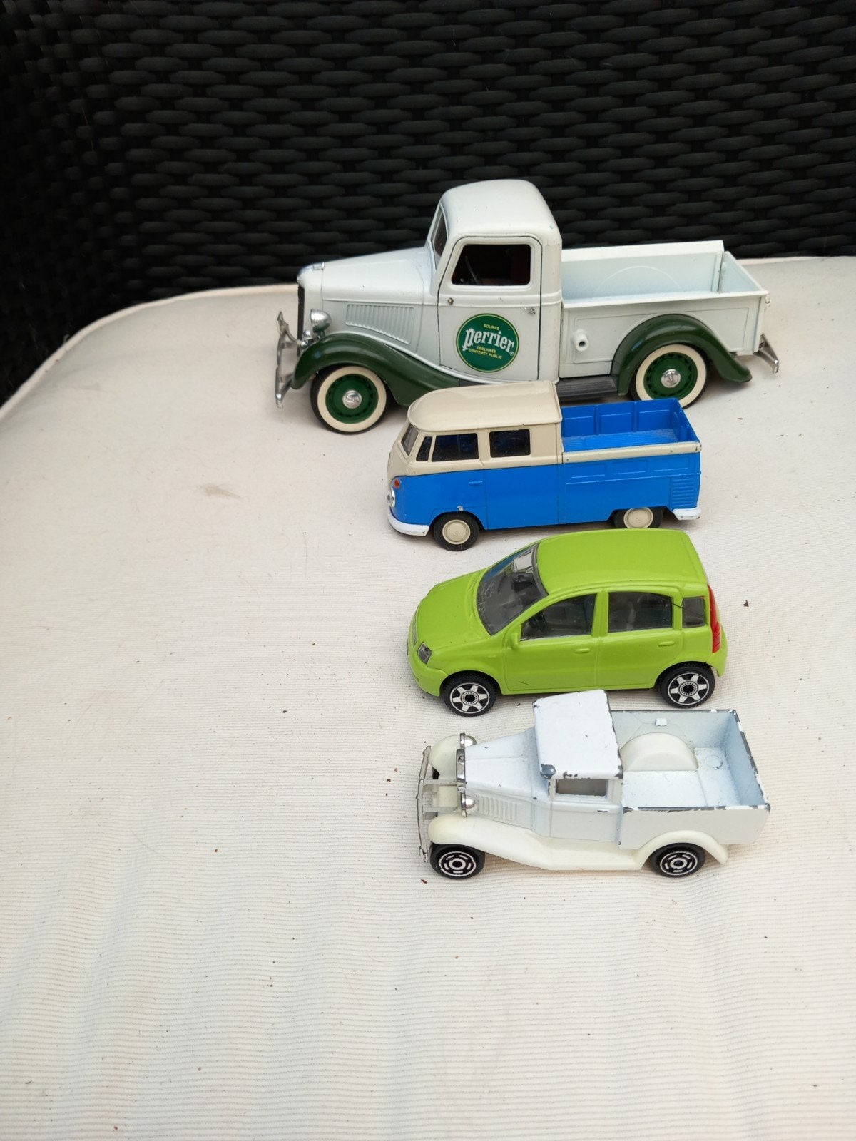 Set van 4 diverse speelgoedauto's en busjes, Ophalen of Verzenden, Gebruikt
