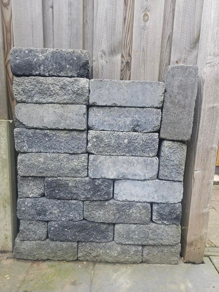 Gebruikte betonnen stenen 31x12x10 cm, Doe-het-zelf en Verbouw, Metselstenen, Gebruikt, Beton, Ophalen