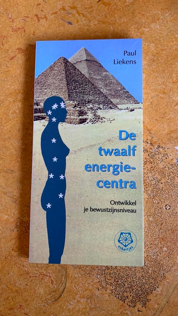 Paul Liekens - De twaalf energiecentra, Astrologie, Overige typen, Ophalen of Verzenden, Zo goed als nieuw