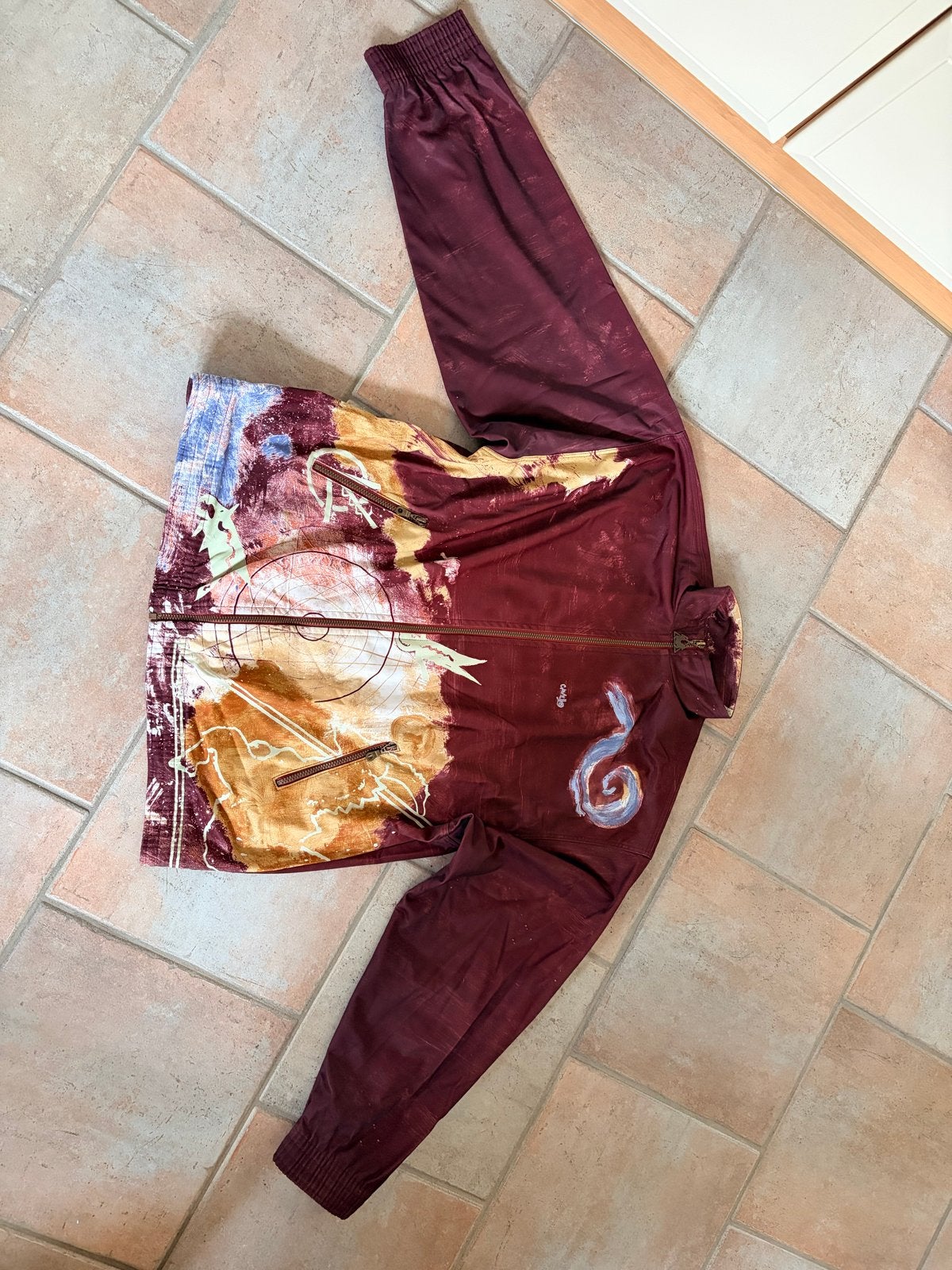 Cavello Trainingsjack Maat 54 (L) - Bordeauxrood met print, Ophalen of Verzenden, Zo goed als nieuw, Maat 52/54 (L), Rood