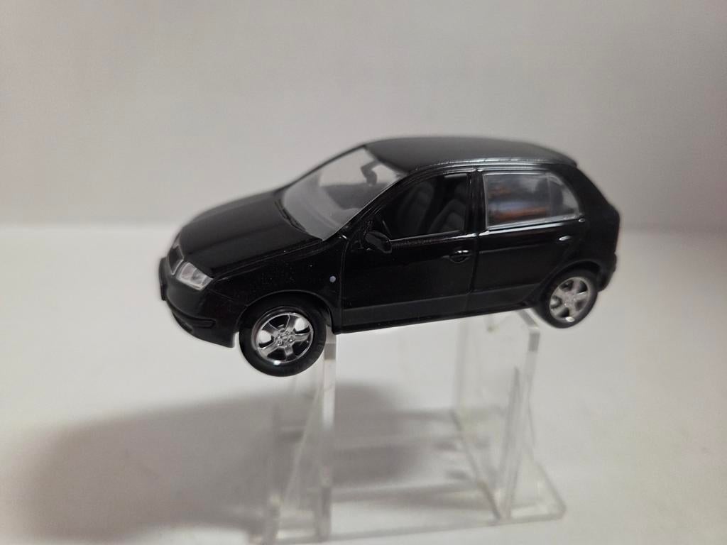 Kaden Skoda Fabia 1:43, Hobby en Vrije tijd, Modelauto's | 1:43, Overige merken, Auto, ., Ophalen of Verzenden