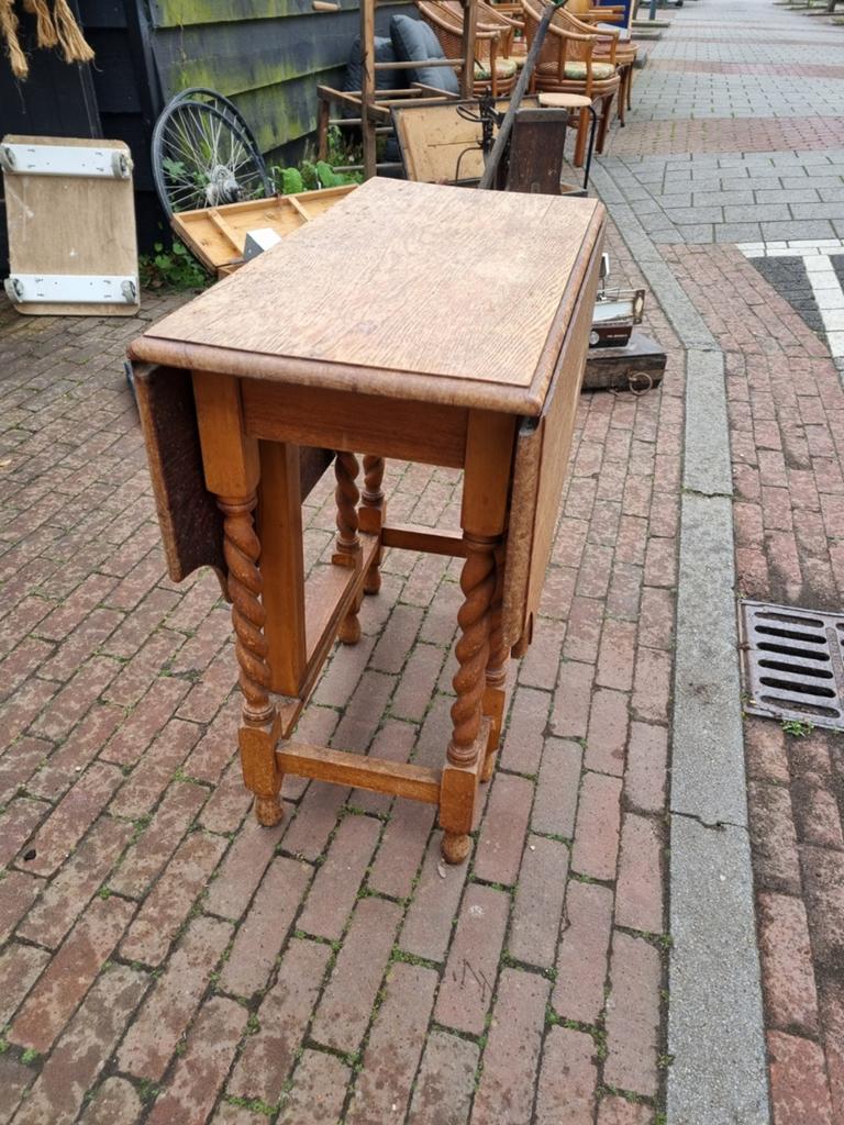 Antiek Hangoor Tafeltje - Oud Grenen, Ophalen of Verzenden