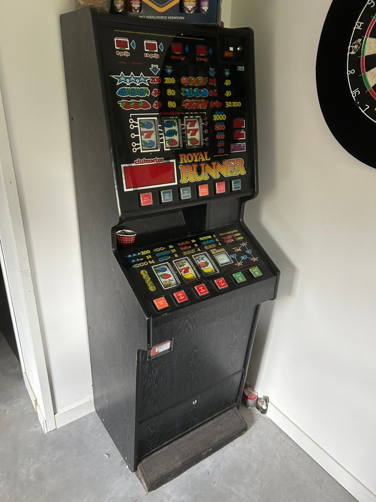Gokkast Royal Runner, Verzamelen, Automaten | Gokkasten en Fruitautomaten, Overige munten, Ophalen, Zo goed als nieuw