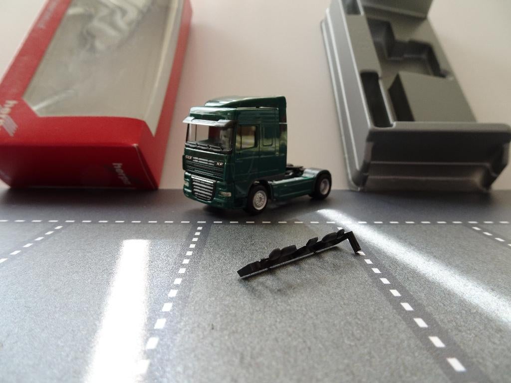 694 herpa 154703 daf xf 105 sc 2-as trekker groen 1:87 truck, Ophalen of Verzenden, Nieuw, Bus of Vrachtwagen, Herpa