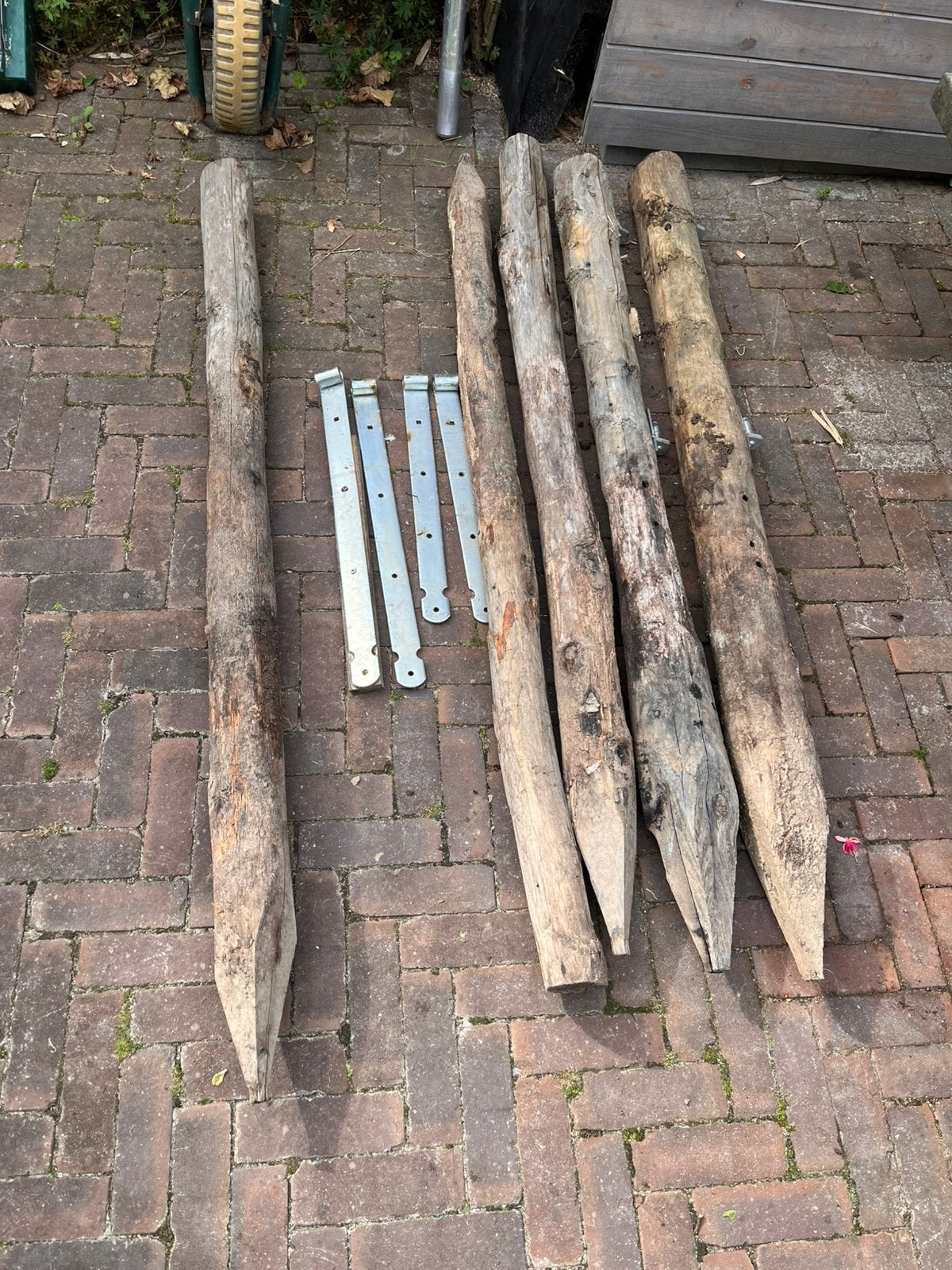 Kastanjehouten palen + hangwerk, Ophalen, Zo goed als nieuw, Minder dan 180 cm, Palen