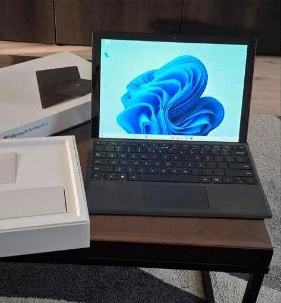 Microsoft Surface Pro 6 i5 8GB 256GB SSD met keyboard, Gebruikt, 256GB, 8 GB, Met touchscreen