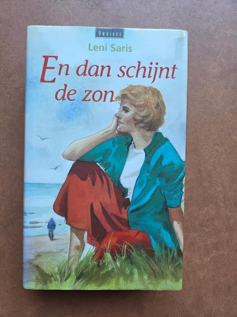 Leni Saris  En dan schijnt de zon (omnibus met drie boeken), Gelezen, Ophalen of Verzenden, Leni Saris, Nederland
