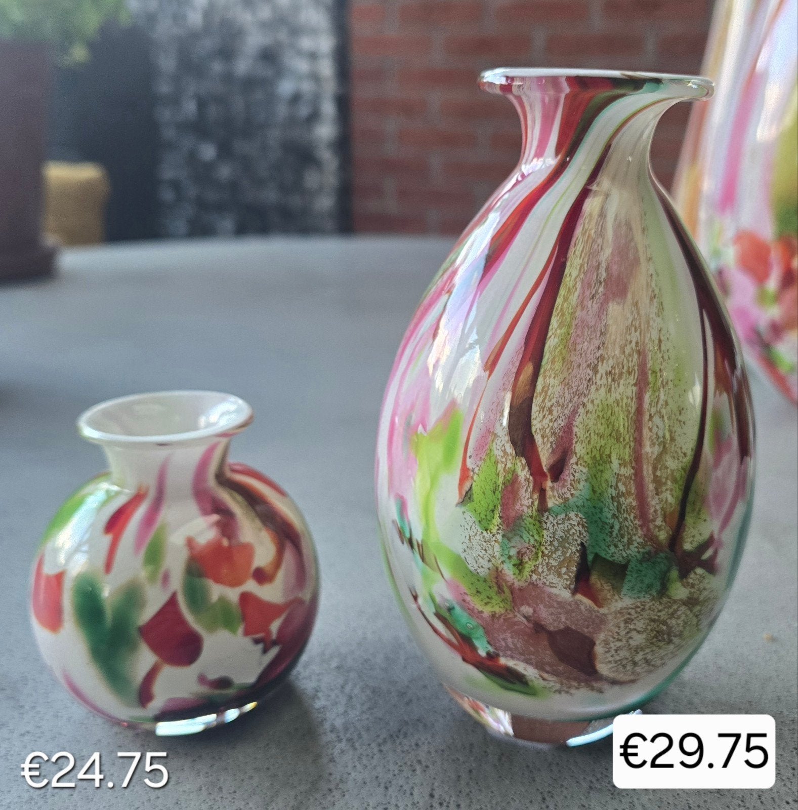 Twee gekleurde vaasjes van Fidrio., Huis en Inrichting, Handgemaakt, Meerkleurig, Ophalen of Verzenden, Glas