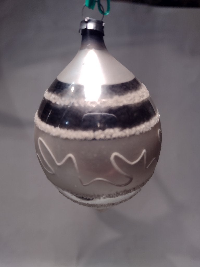 oude kerstbal druppel zilver H 7,5 cm, Ophalen, Gebruikt