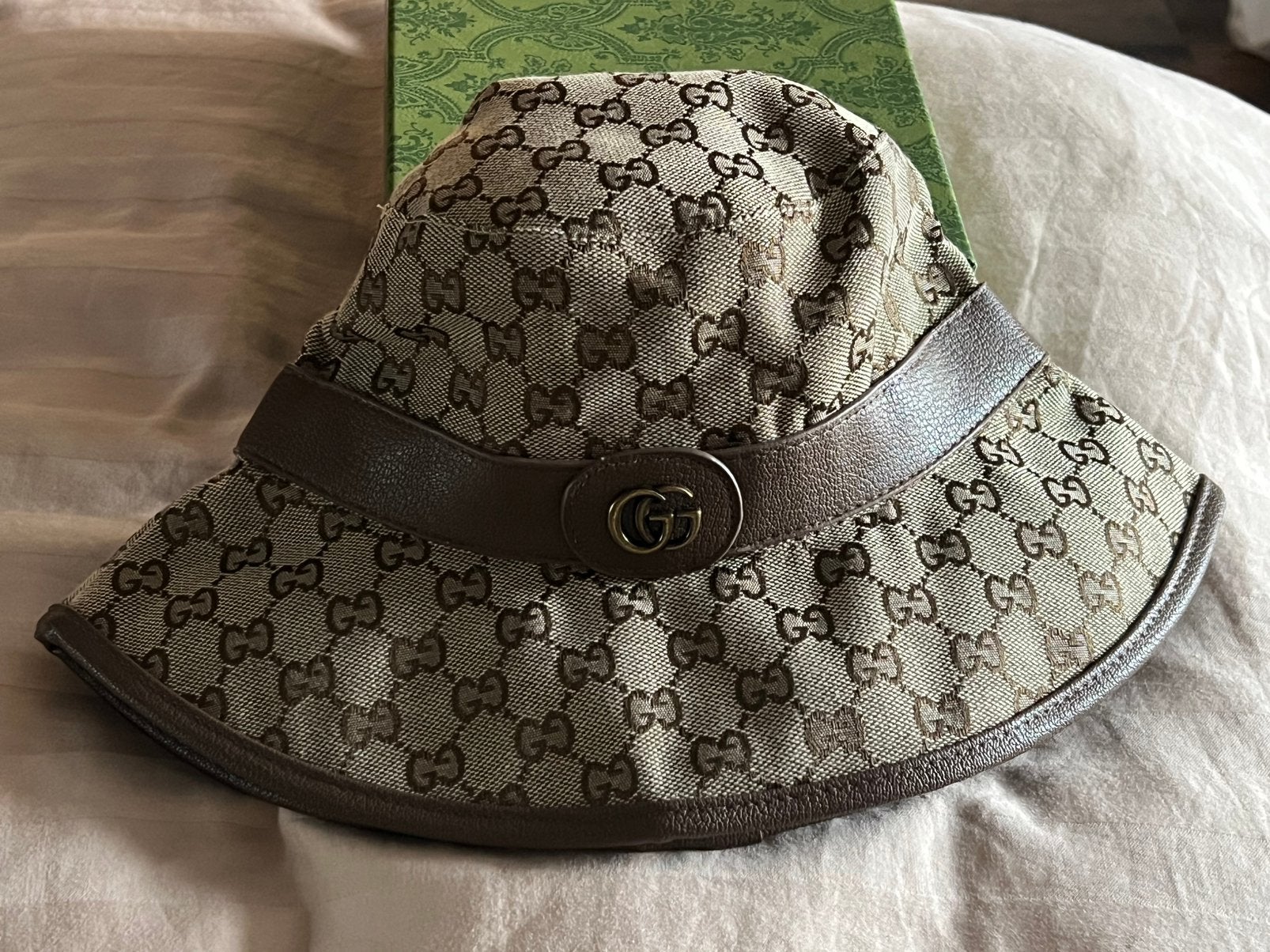 Hoed, Kleding | Dames, Hoeden en Petten, Verzenden, Zo goed als nieuw, One size fits all