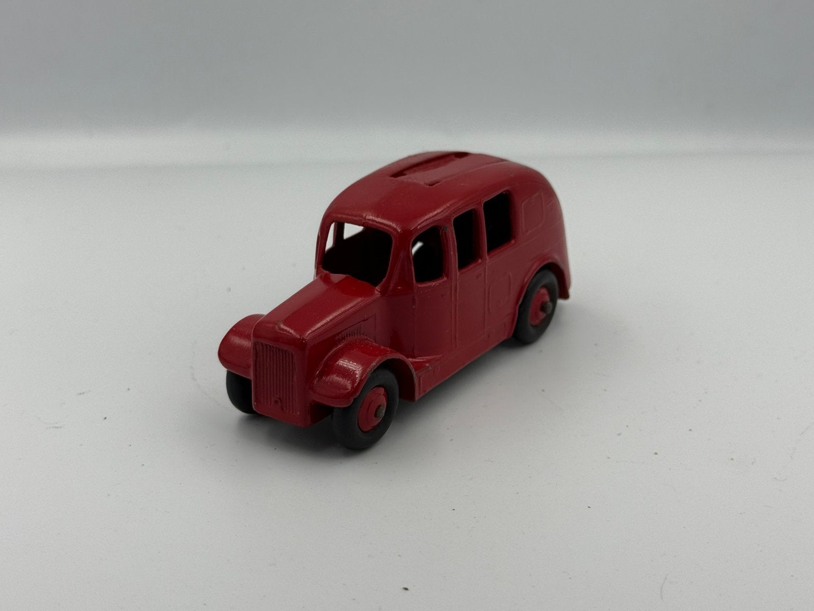 Dinky Toys nummer 250 repainted, Ophalen of Verzenden, Zo goed als nieuw, Auto, Dinky Toys