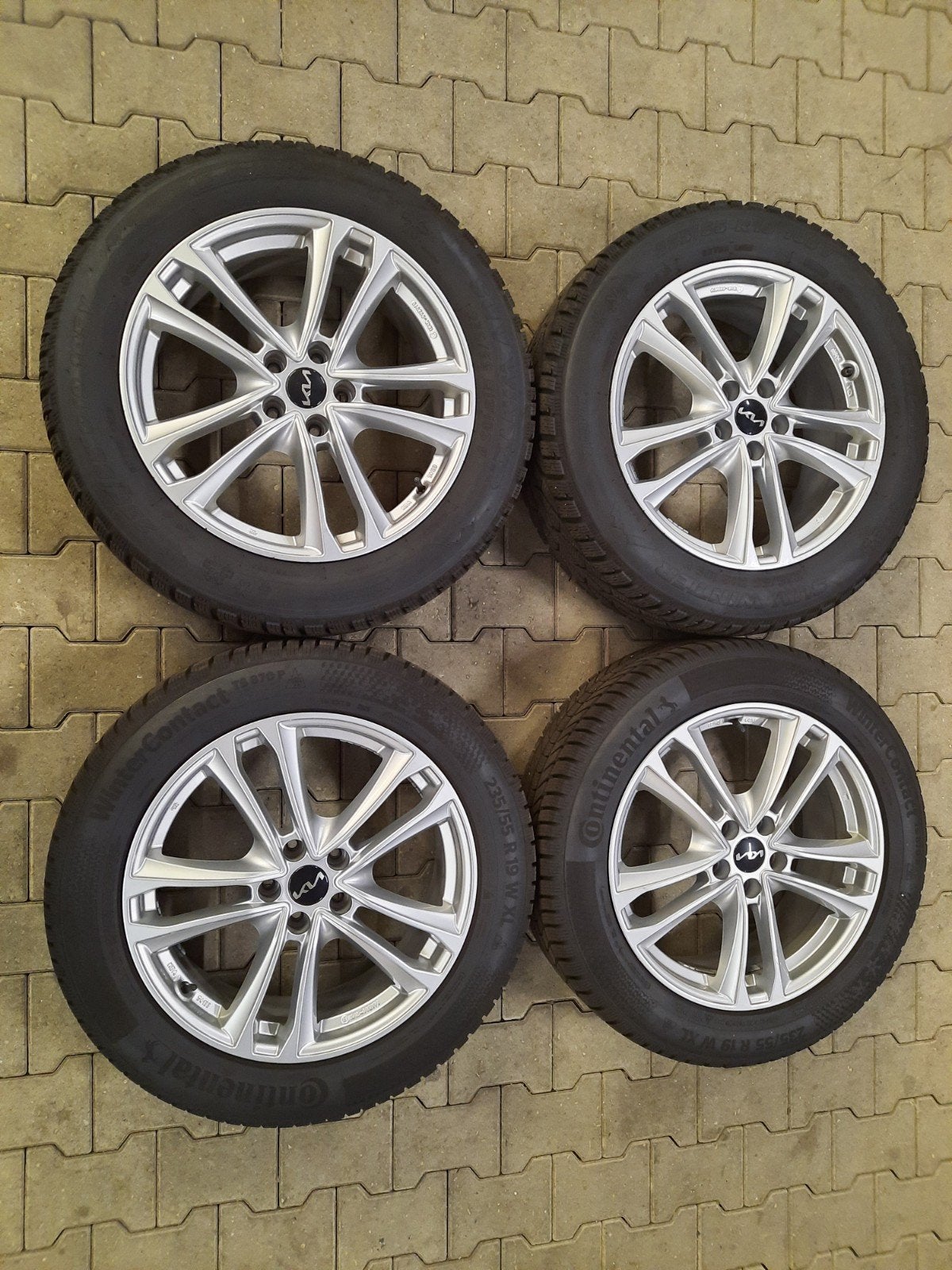 19 inch velgen 5×114.3 KIA SORENTO HYUNDAI SANTA FE WINTER, 19 inch, Gebruikt, Banden en Velgen, 235 mm