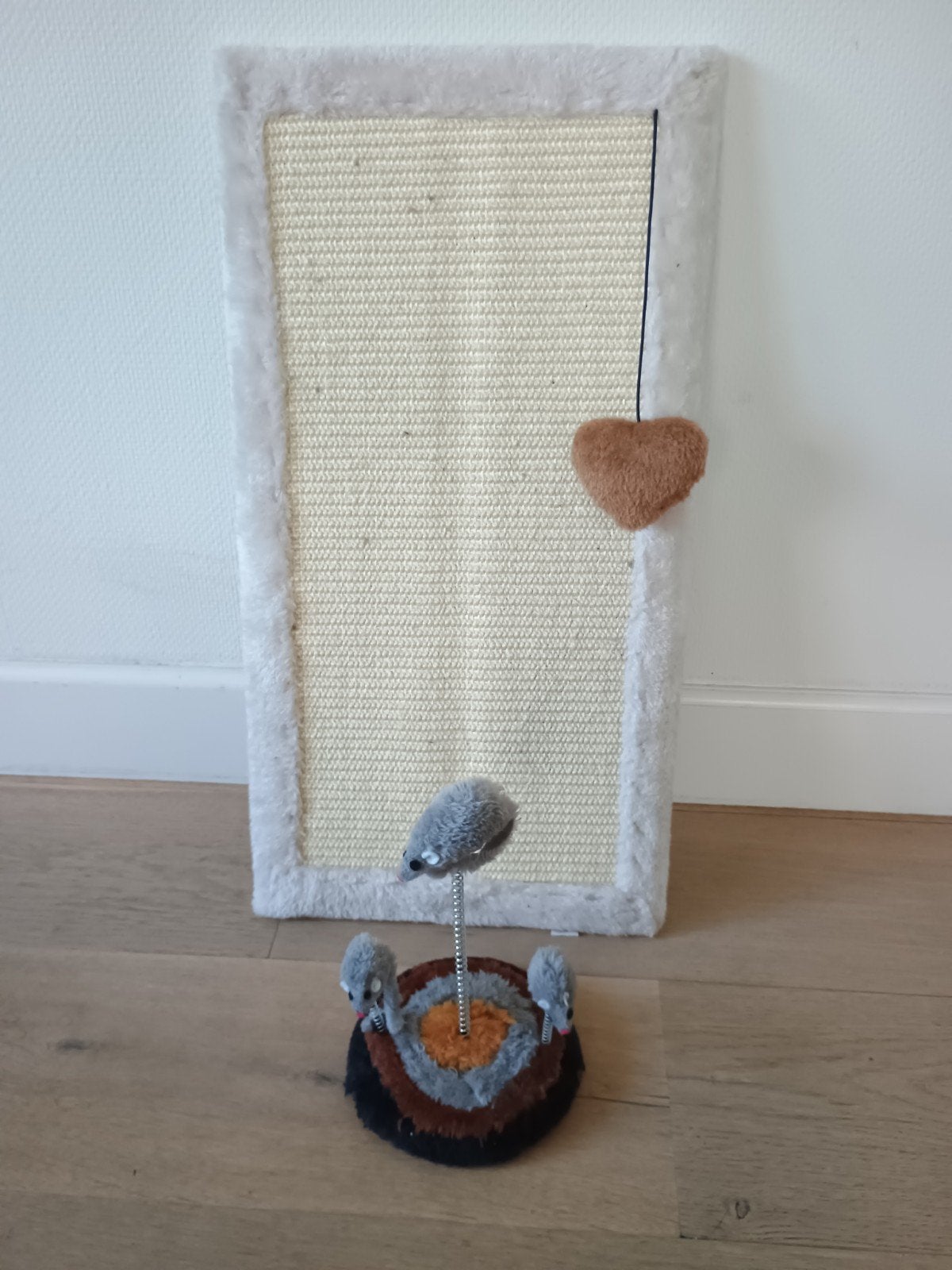 Krabplank en speeltje voor katten, Dieren en Toebehoren, Krabmeubelen, Ophalen, Zo goed als nieuw, Krabplank