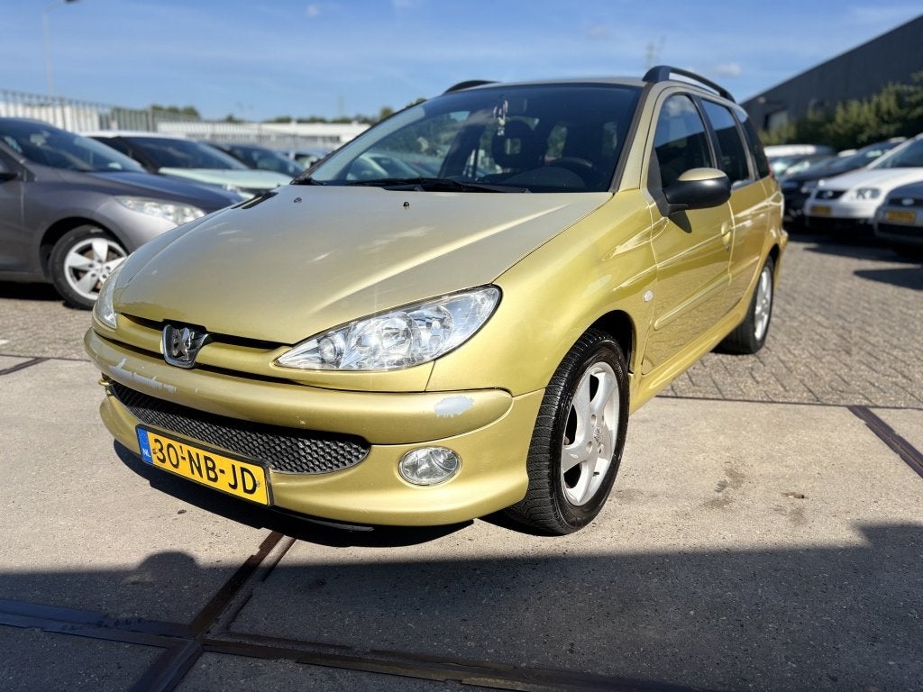 Peugeot 206 SW 1.6-16V XS AIRCO!AUTOMAAT!INRUILKOOPJE!, Auto's, Peugeot, Automaat, Gebruikt, 4 cilinders, 49 €/maand