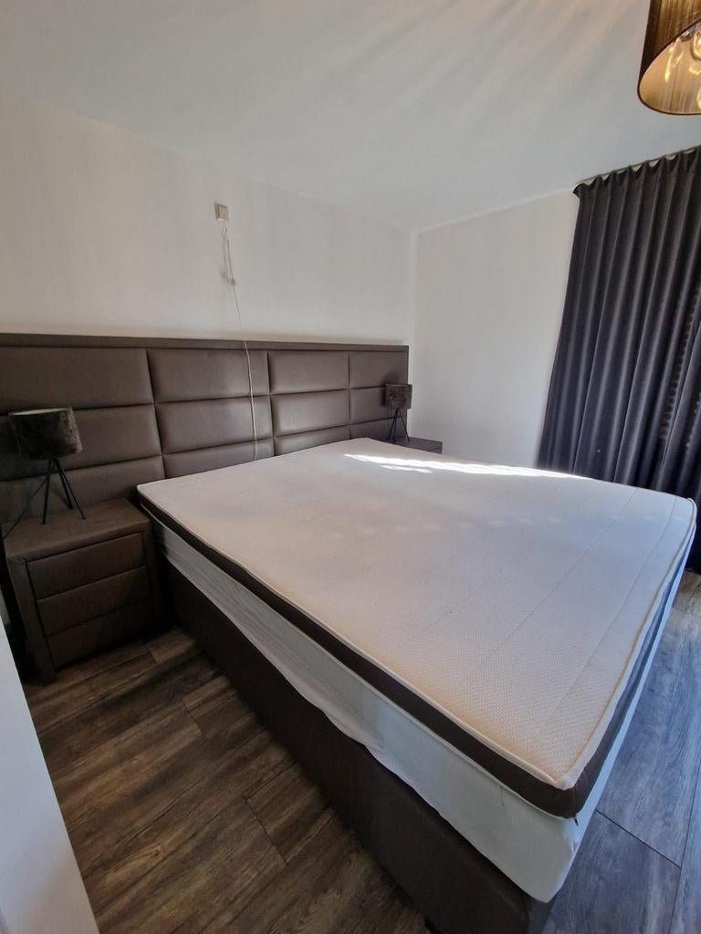 Luxe Haco Boxspring Taupe 210x180-met 2 Nachtkastjes, Huis en Inrichting, Slaapkamer | Bedden, Ophalen, Overige materialen, 210 cm