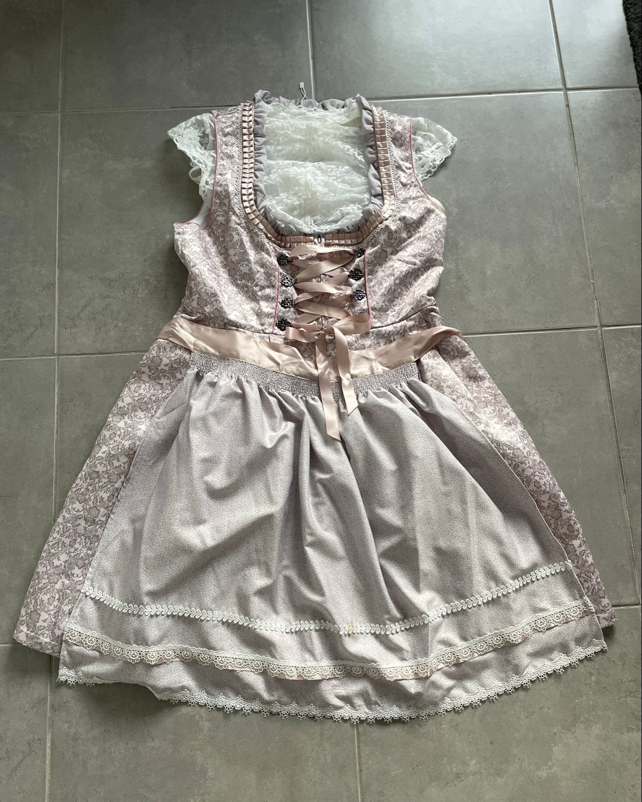 Dirndl jurk met dirndl blouse; nieuw mt XL, Maat 46/48 (XL) of groter, Nieuw, Ophalen of Verzenden, Knielengte