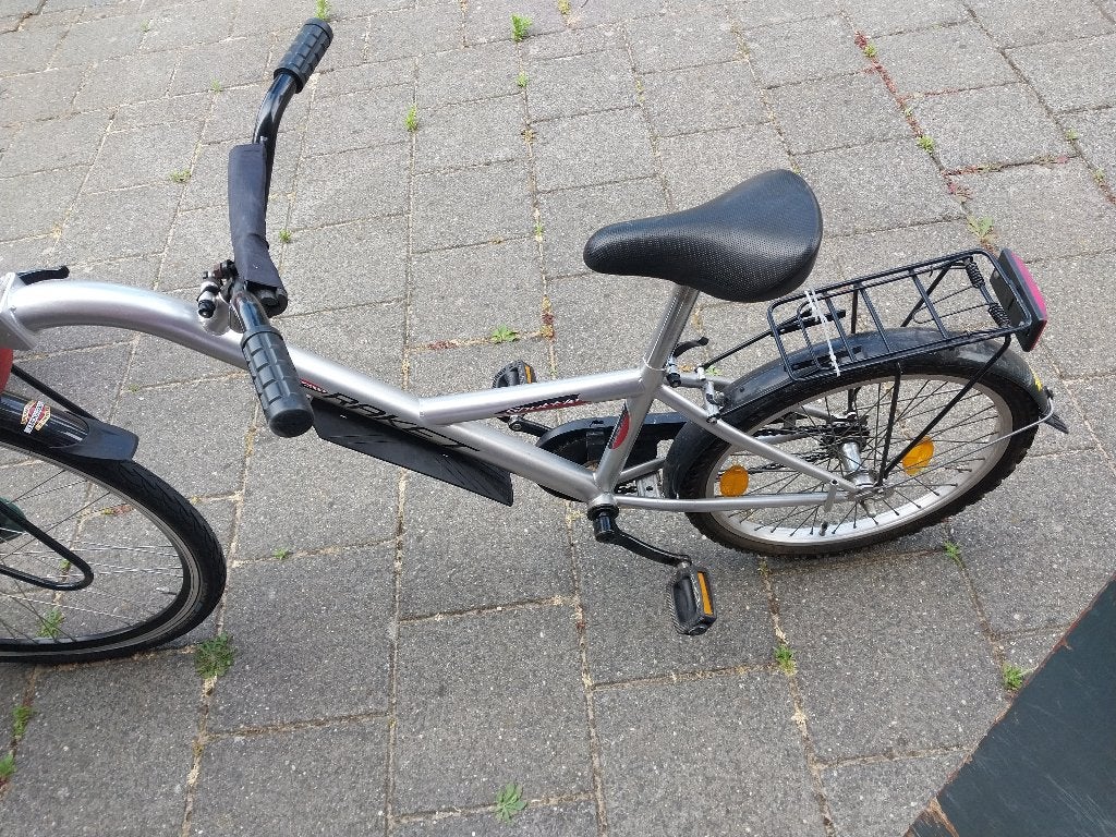 Kinderaanhangfiets met verstelbaar zadel en bagagedrager, Ophalen, Gebruikt, Terugtraprem, 20 inch of meer