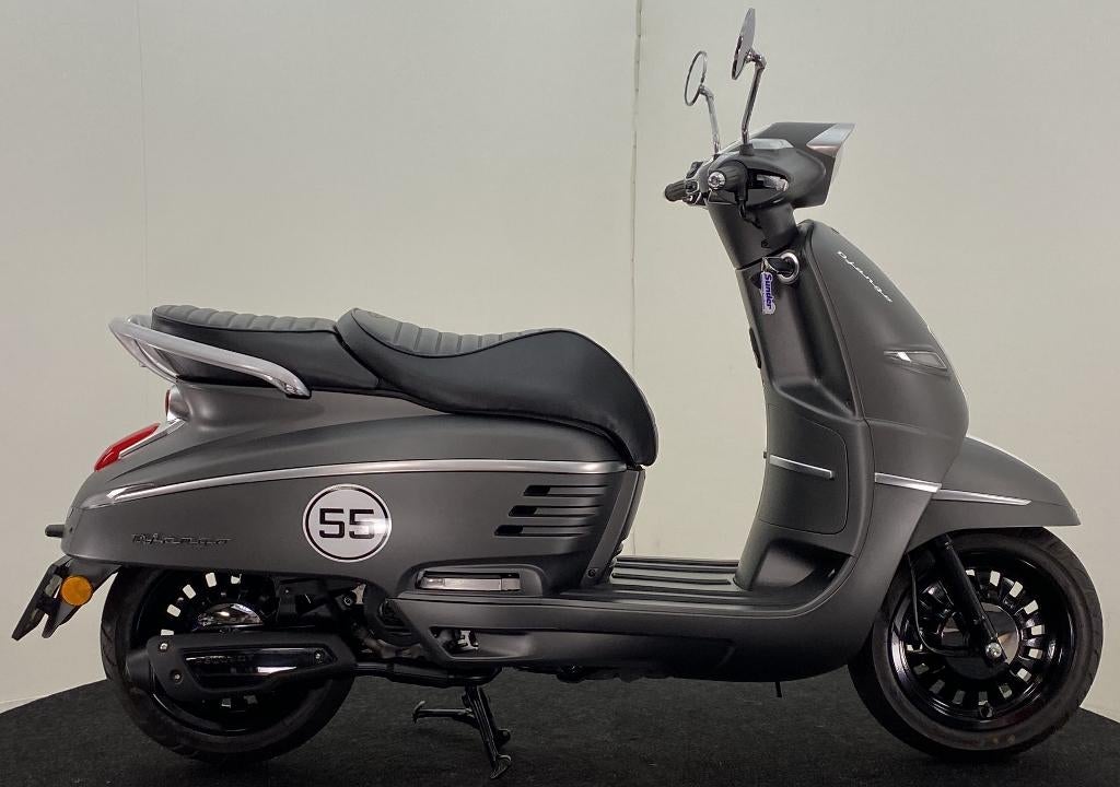Peugeot Django euro5 injectie mat grey 25km/uur., Ophalen, Overige modellen, Zo goed als nieuw, Benzine