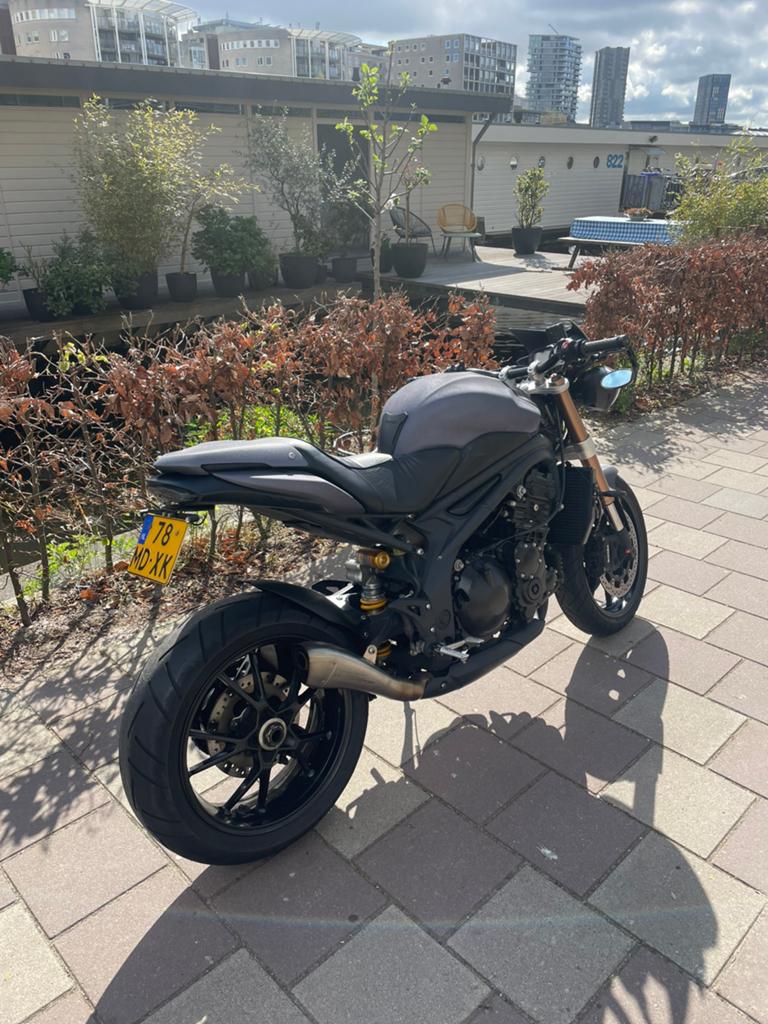 Triumph Speed Triple 1050