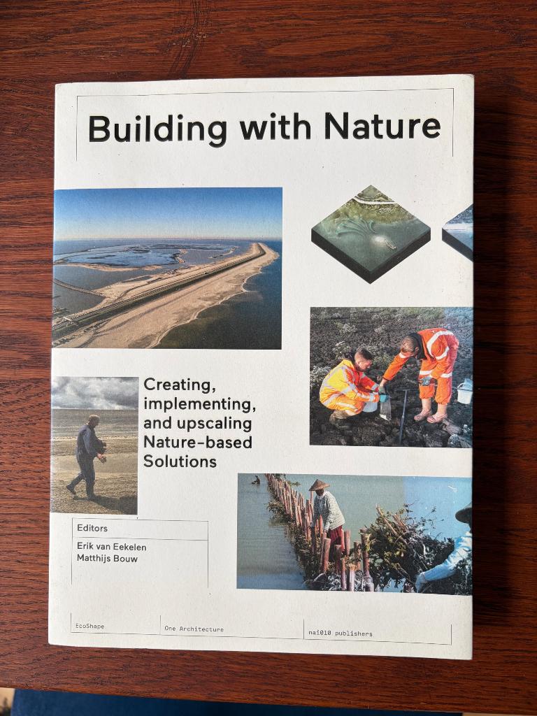 Building with Nature - Eekelen, Ophalen, Zo goed als nieuw