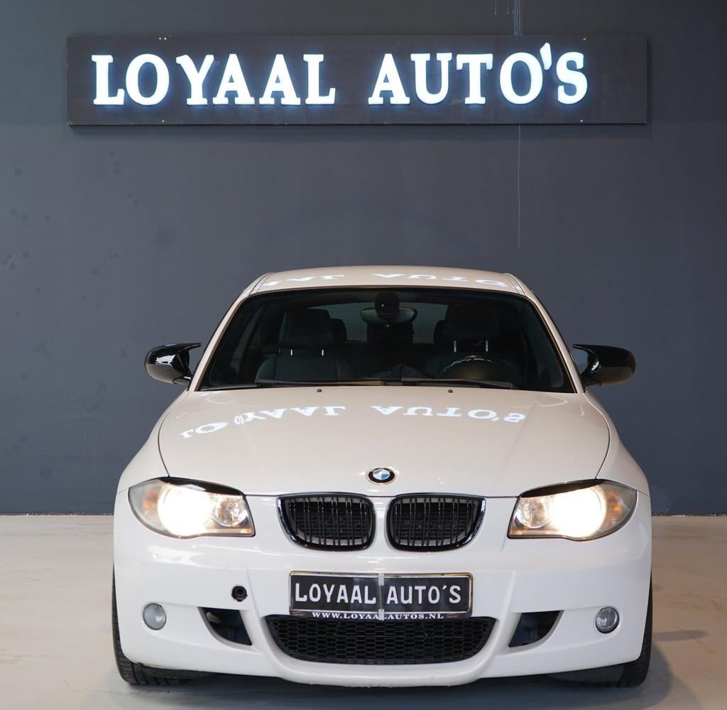 BMW 1-serie 116i Business Line Sport M-Pakket| AIRCO | APK|E, Auto's, 1-Serie, Euro 5, Achterwielaandrijving, 4 cilinders