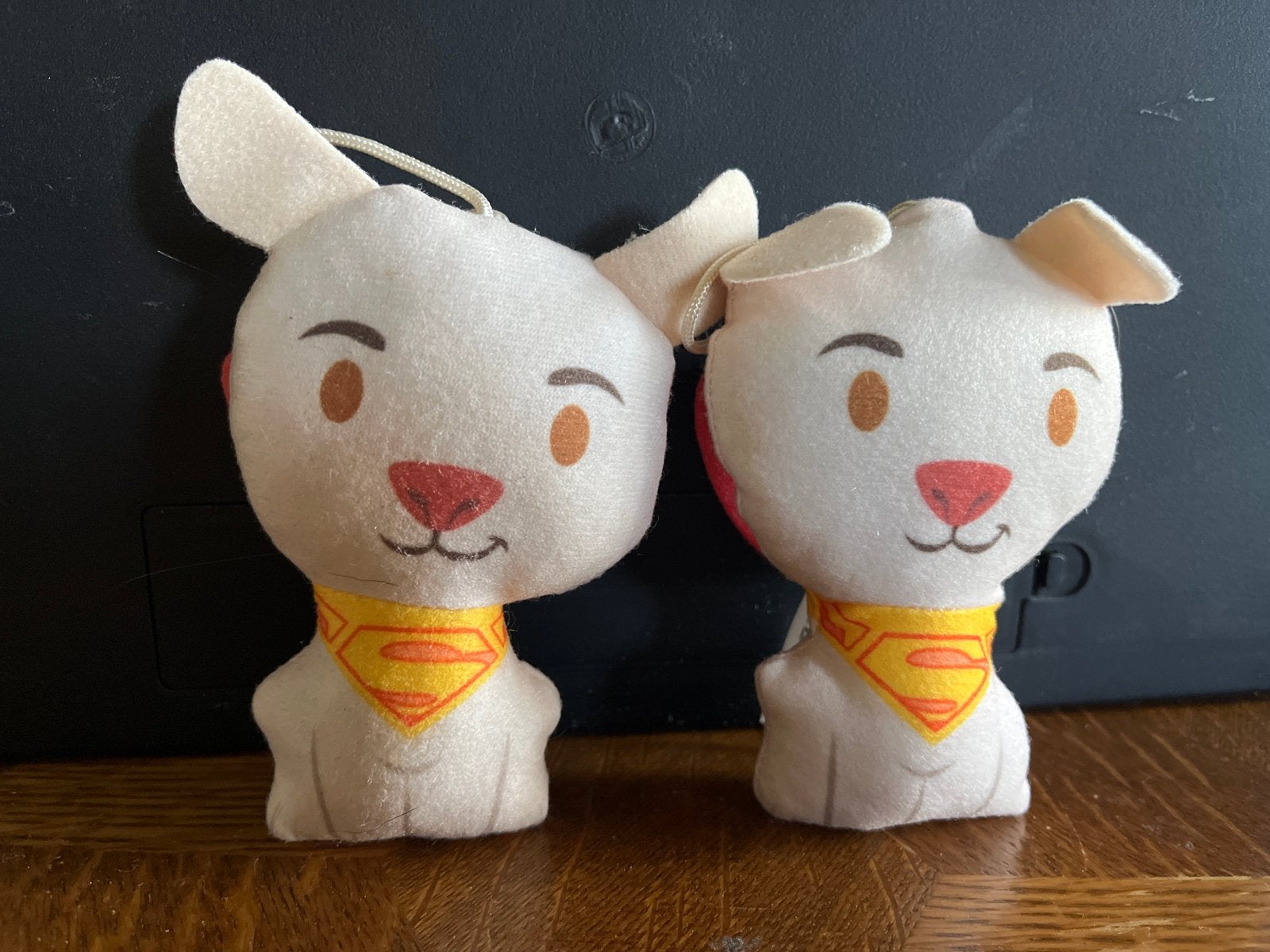 2x Superhond Krypto knuffel - DC Comics, Overige merken, Overige karakters, Zo goed als nieuw, Klein (minder dan 20 cm)