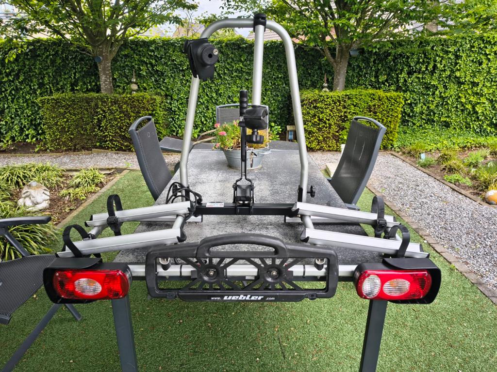 Uebler F21 Fietsendrager, Auto diversen, Fietsendragers, Ophalen, Gebruikt, 2 fietsen, Trekhaakdrager