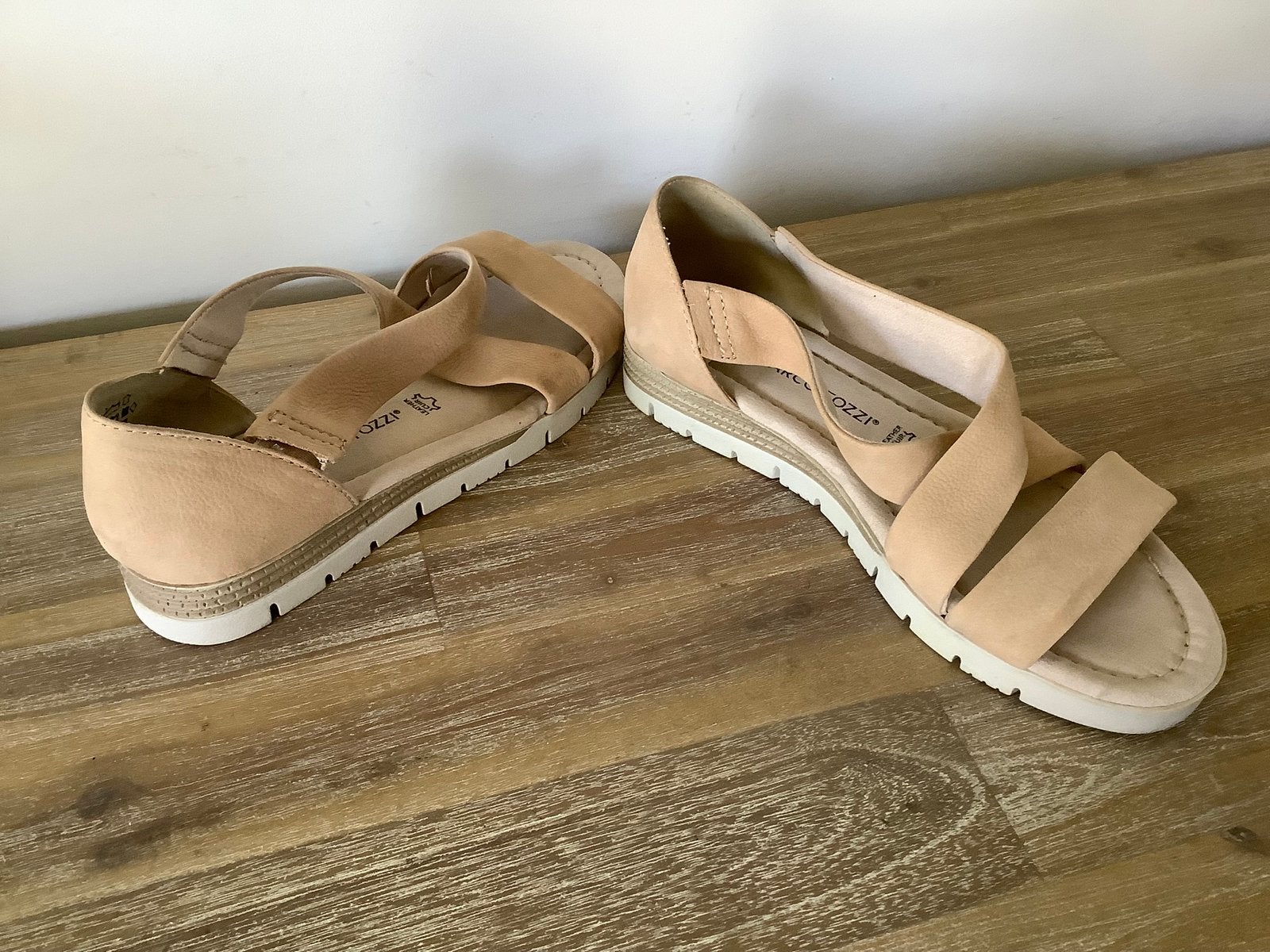 Marco Tozzi sandalen maat 38, Beige, Nieuw, Sandalen of Muiltjes, Ophalen of Verzenden