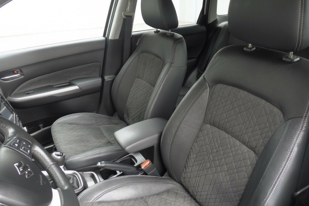 Foto 9 van Suzuki VITARA 1.4 Boosterjet Style Smart Hybrid