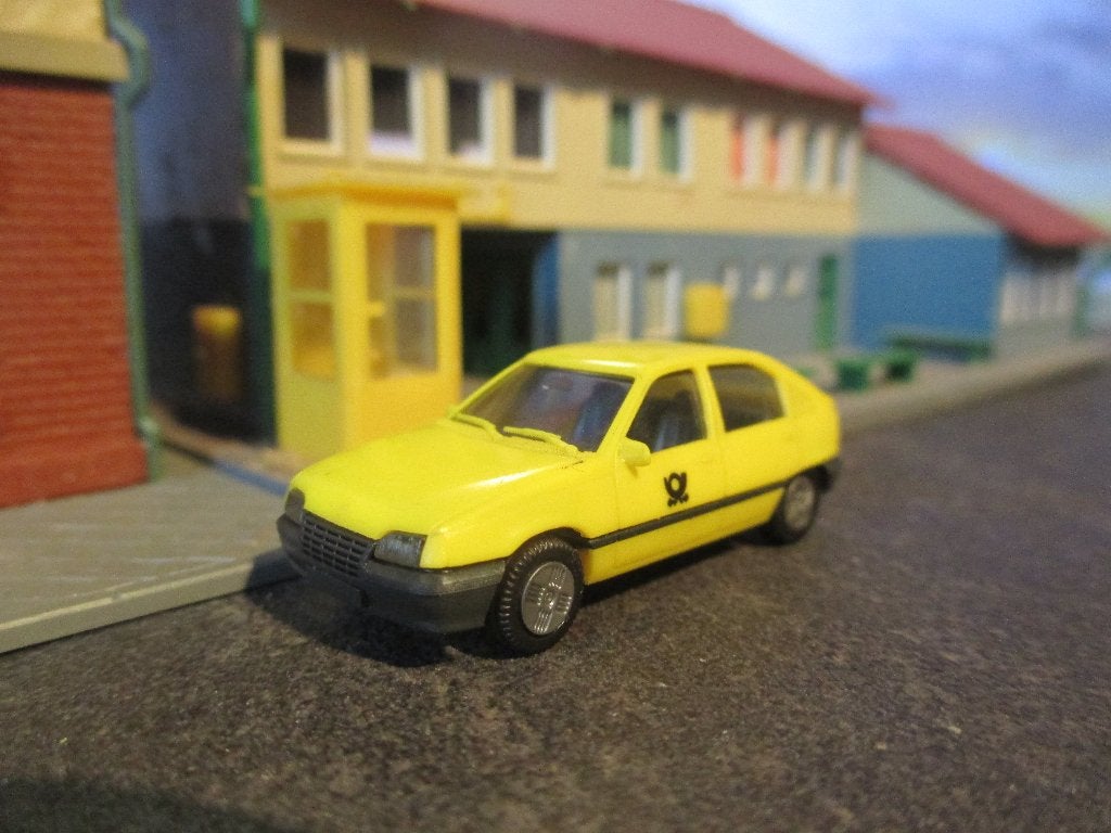 Opel Kadett E 5-deurs hatchback Herpa DBP Post velgvariant 2, Ophalen of Verzenden, Zo goed als nieuw, Auto, Herpa