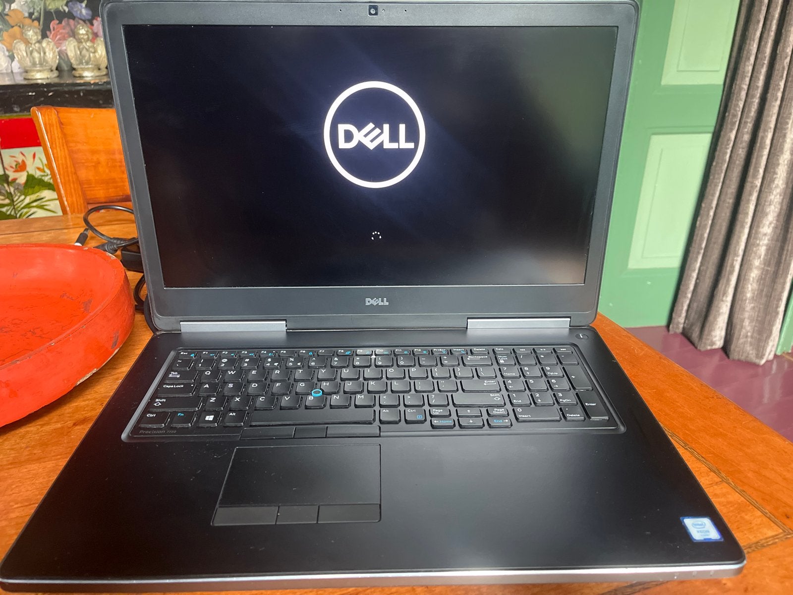 Dell Precision 7720 Laptop - Krachtig Werkstation, Computers en Software, Gebruikt, Met videokaart, 2 tot 3 Ghz, Ophalen of Verzenden